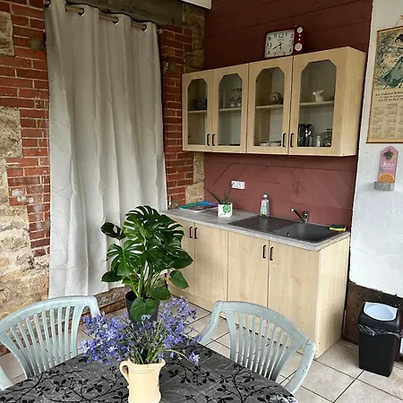 Апартаменты Chez Les Anciens Thelonne